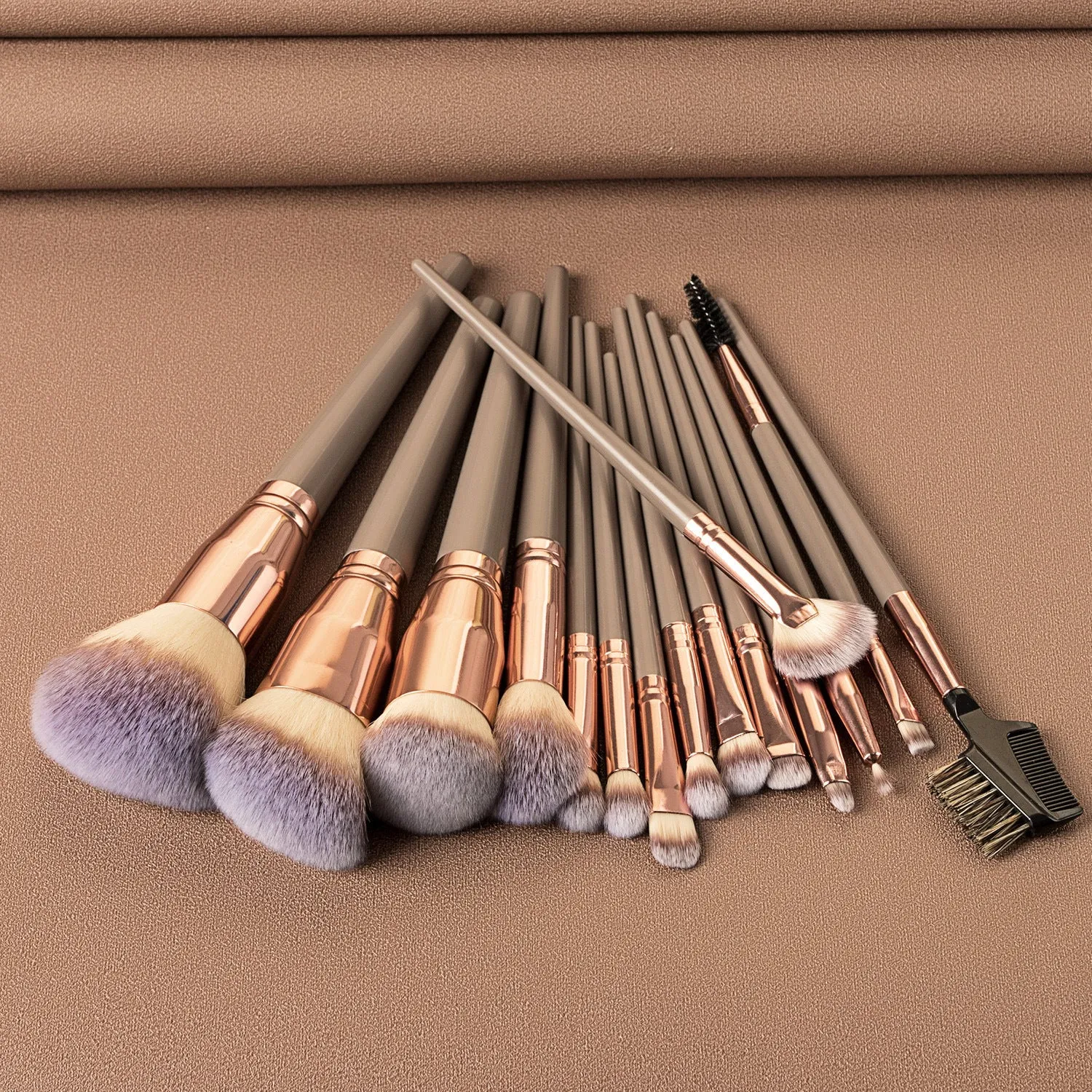 15-piece man-made fibre makeup brush set including eye shadow brush in black colour option