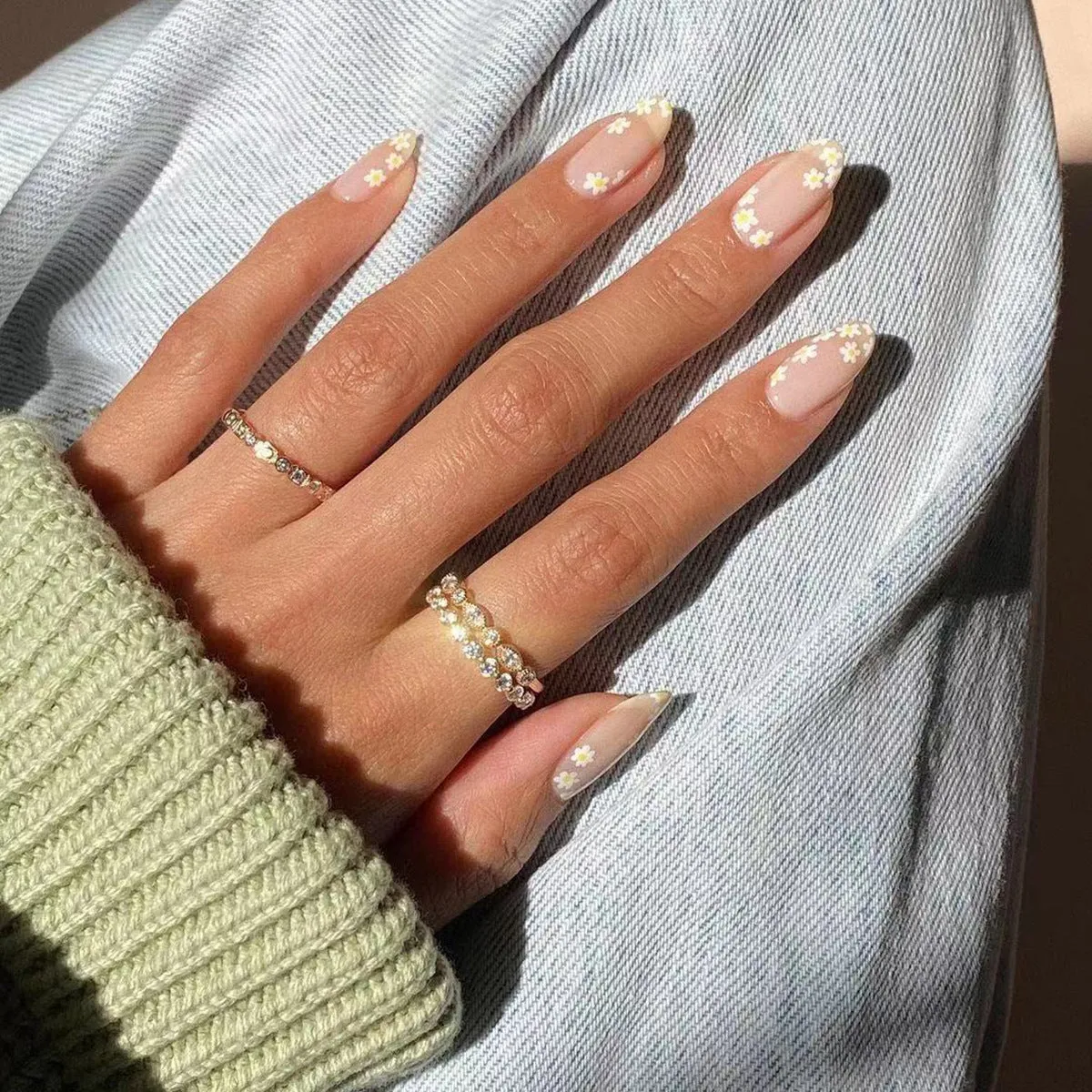 Head matte frosted almond shape false nails in multiple colours including Black and Leopard print, 24 pieces with glue
