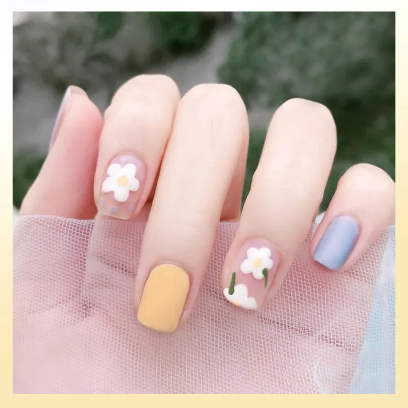 Head matte frosted almond shape false nails in multiple colours including Black and Leopard print, 24 pieces with glue