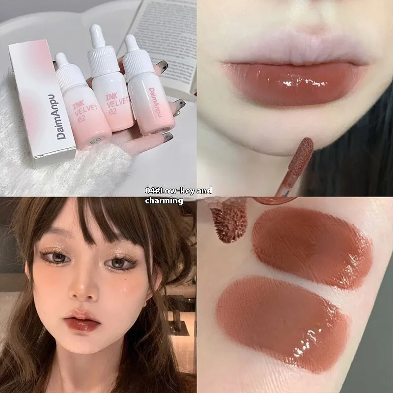 Mirror Lip Lacquer tube in moisturising formula with non-stick cup finish showing four colour options