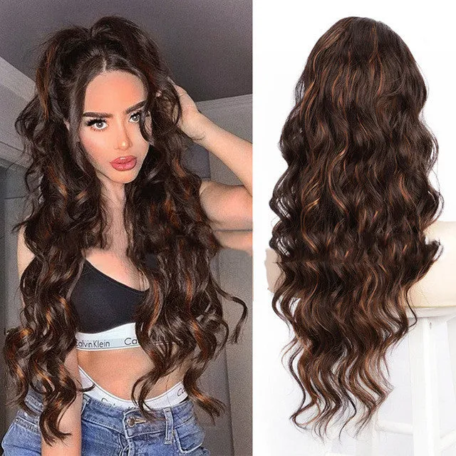 Women's drawstring ponytail hair extension in high temperature wire in colour 1B with tresses style