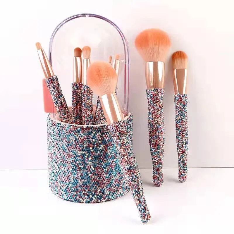 Light luxury diamond-embedded makeup brush set with 8 brushes and storage bucket in white and pink