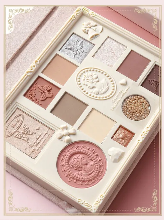 Embossed all-in-one eyeshadow highlighter blush plate with 8 colours, Almond Baked Milk shade