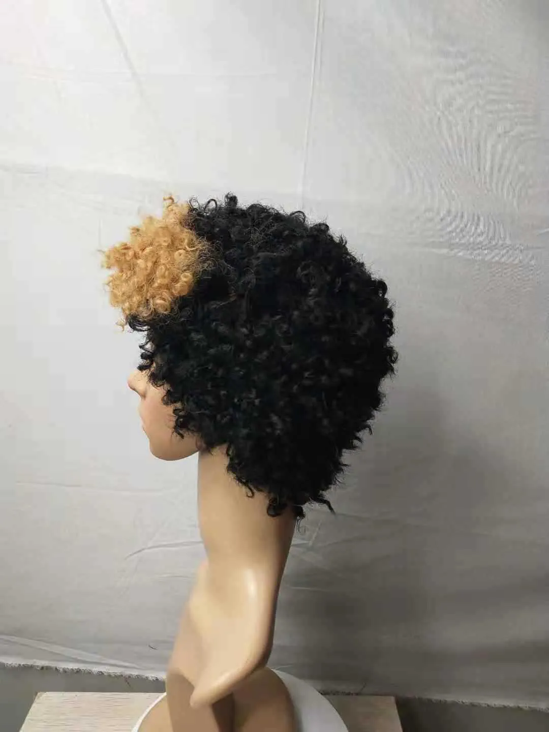 Short black wig 5cm length with high temperature wire hairline on display