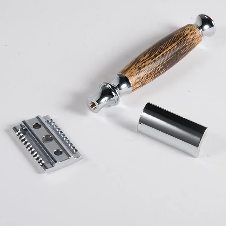 Natural bamboo handle double edged safety razor with silver metal head, 43mm x 132mm