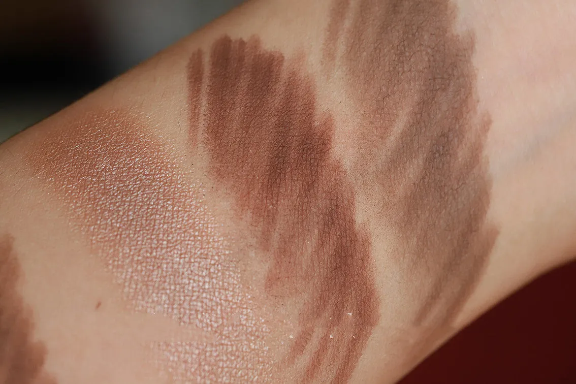 Liquid waterproof eyebrow pencil in dark brown with high gloss and natural contour finish