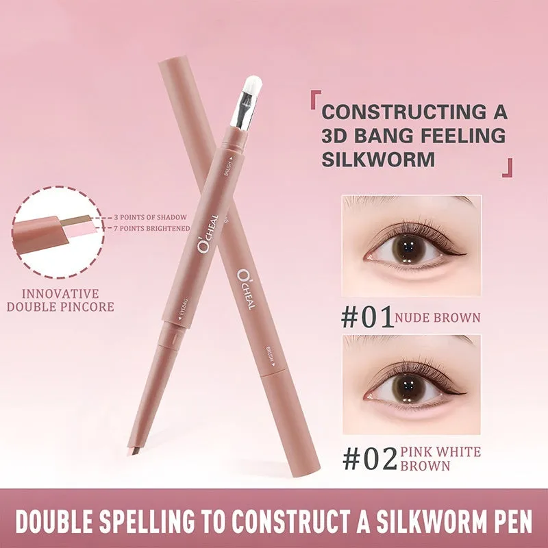 Double Fight eye shadow pen with dual-ended highlight and shadow in black casing on white background