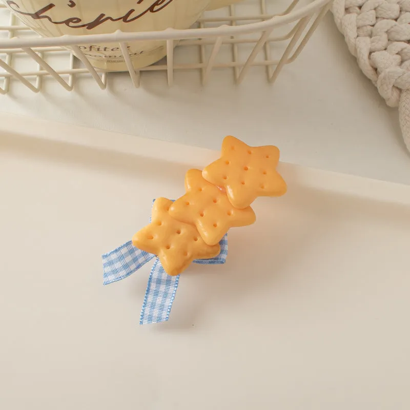 Plastic bow biscuit hairpin for women with cute bow and five-pointed star design