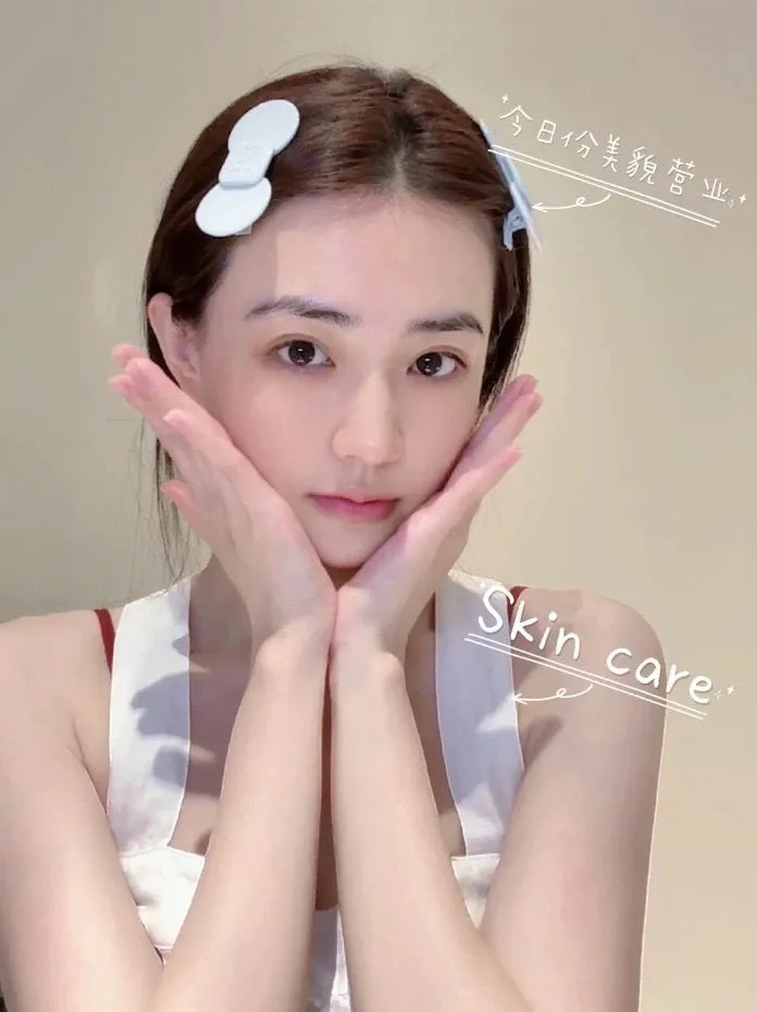 South Korean sweet girl letter bow barrette for women in acrylic, pink large size 7.5cm × 3.5cm
