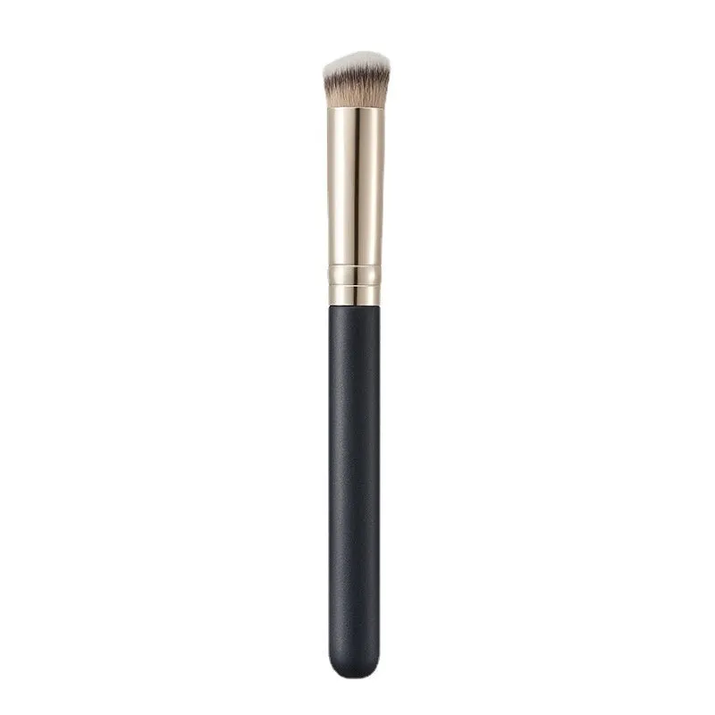 Round head concealer brush with artificial fibre bristles, 9cm long handle, straight flat head design