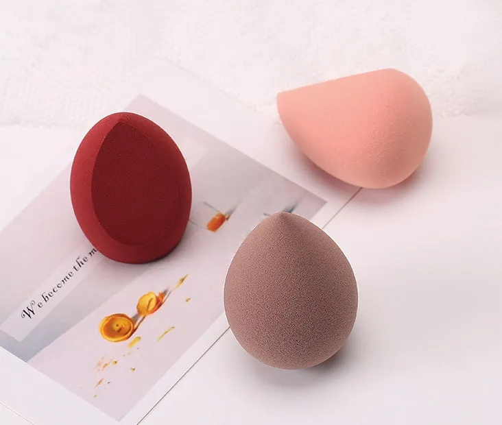 Rubycell cosmetic egg makeup sponge ball in super soft synthetic sponge, 40mm by 60mm, smear-proof for foundation blending