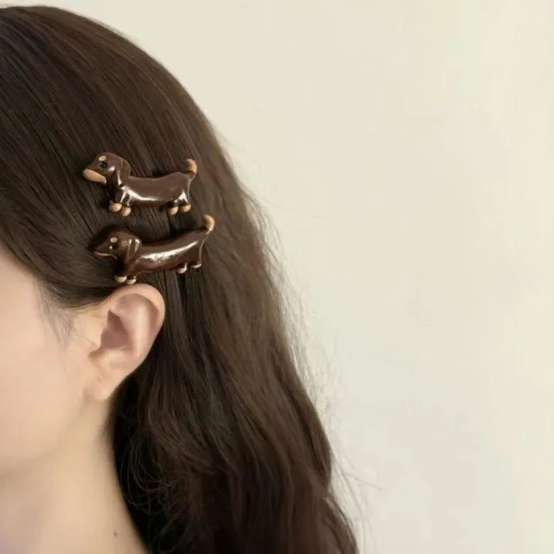 Dachshund dog hair barrette with delicate wire construction and electroplated finish