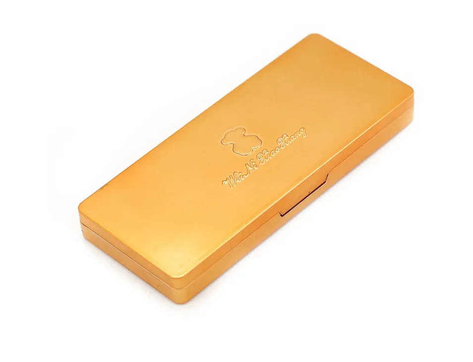 Bear Winnie nine colour diamond bright eye shadow palette with eight style options, 90g weight