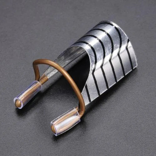 Pack of 5 reusable aluminium phototherapy nail extension trays in gold and silver