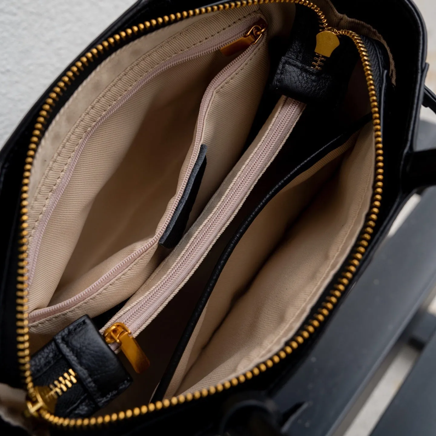Genuine leather women handbag horizontal square shape first layer cowhide soft with sewing line detailing daily matching bag