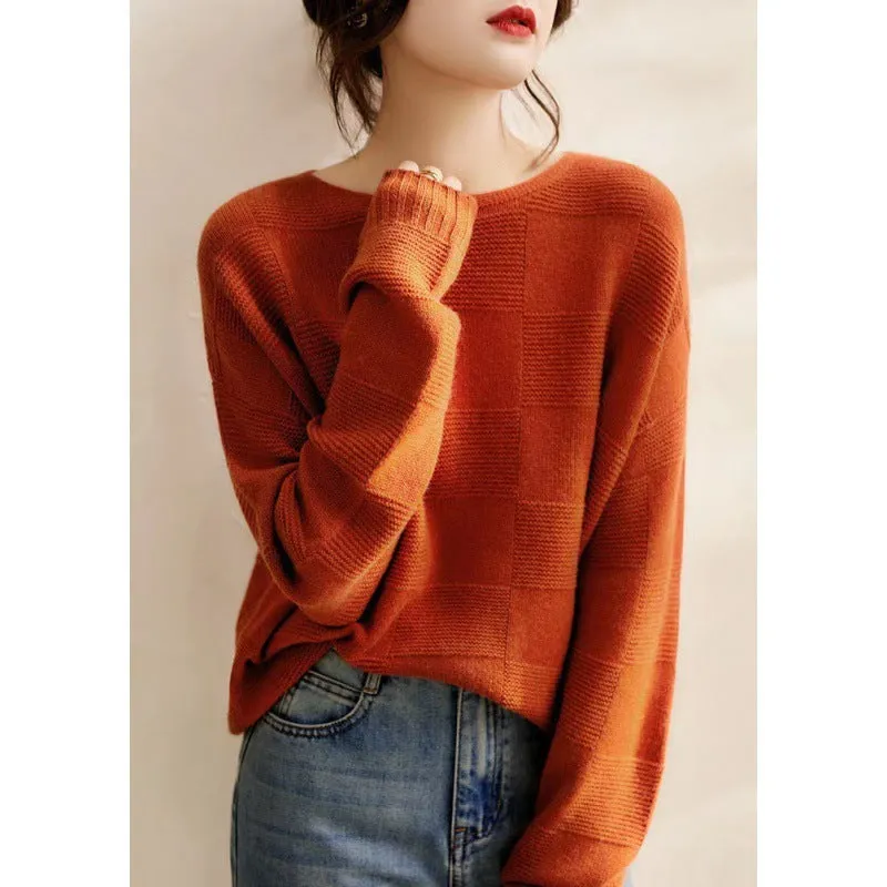 Seamless loose knit pullover jumper in green, front view