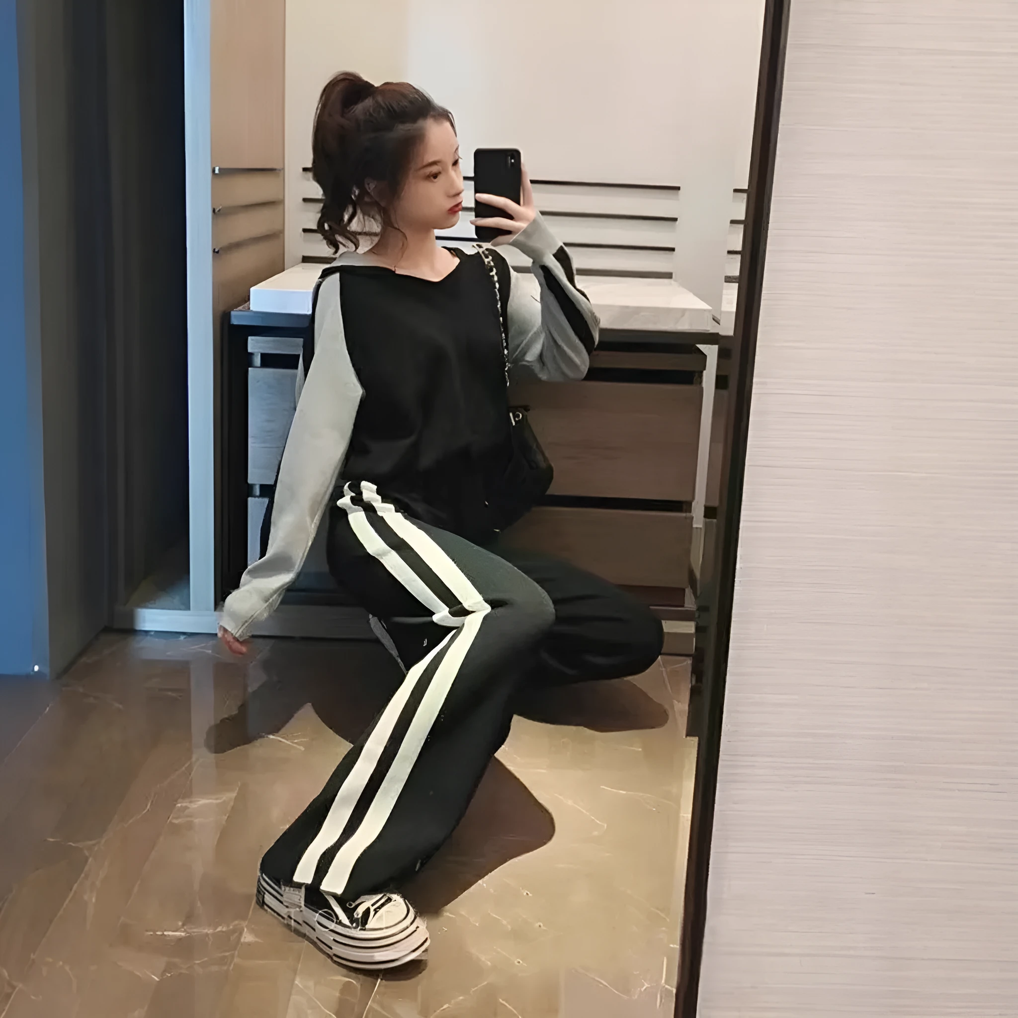 V-neck hooded sweater and loose wide leg pants sports suit for women in gray and black