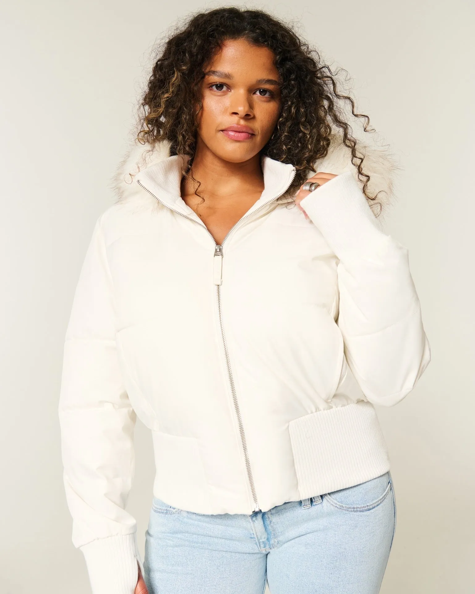 Casual style thermal cotton-padded coat with fur collar, zipped front, loose fit, available in black, brown, pink, white