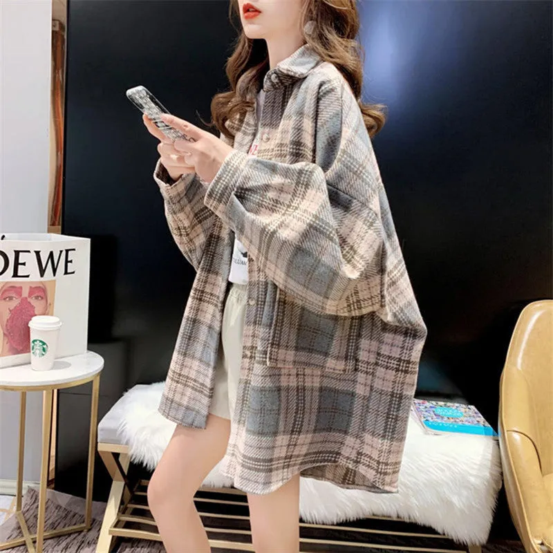 Loose long sleeve cotton blend shirt in black with spliced style and regular sleeve