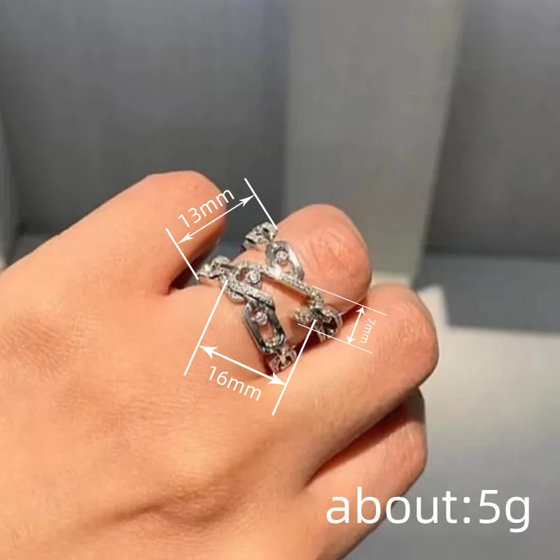 Niche clip design ring for women, white gold colour, geometric lock shape with inlaid zircon stone