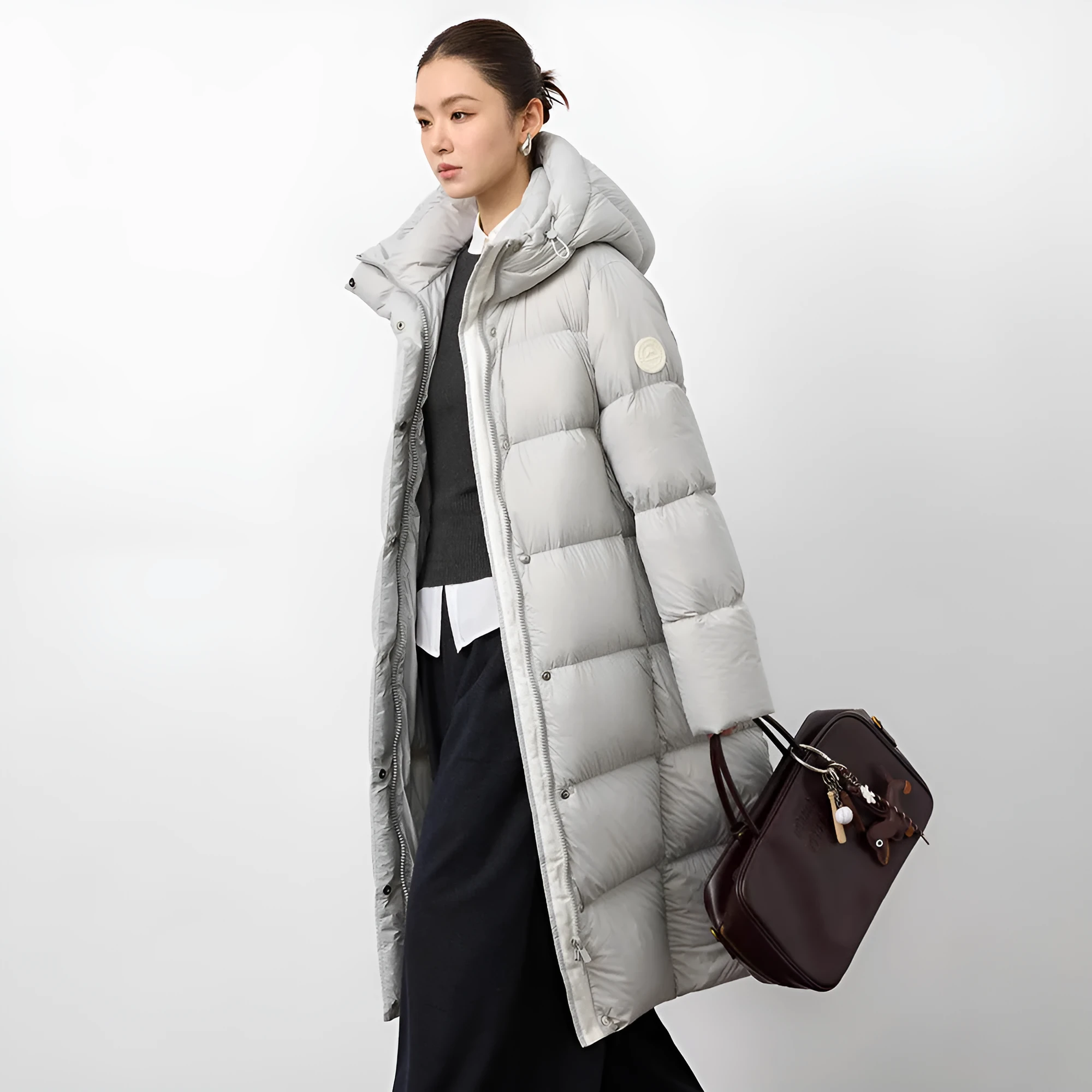 Slim fit over-the-knee down jacket for women, black colour, cotton fibre fabric, long sleeves