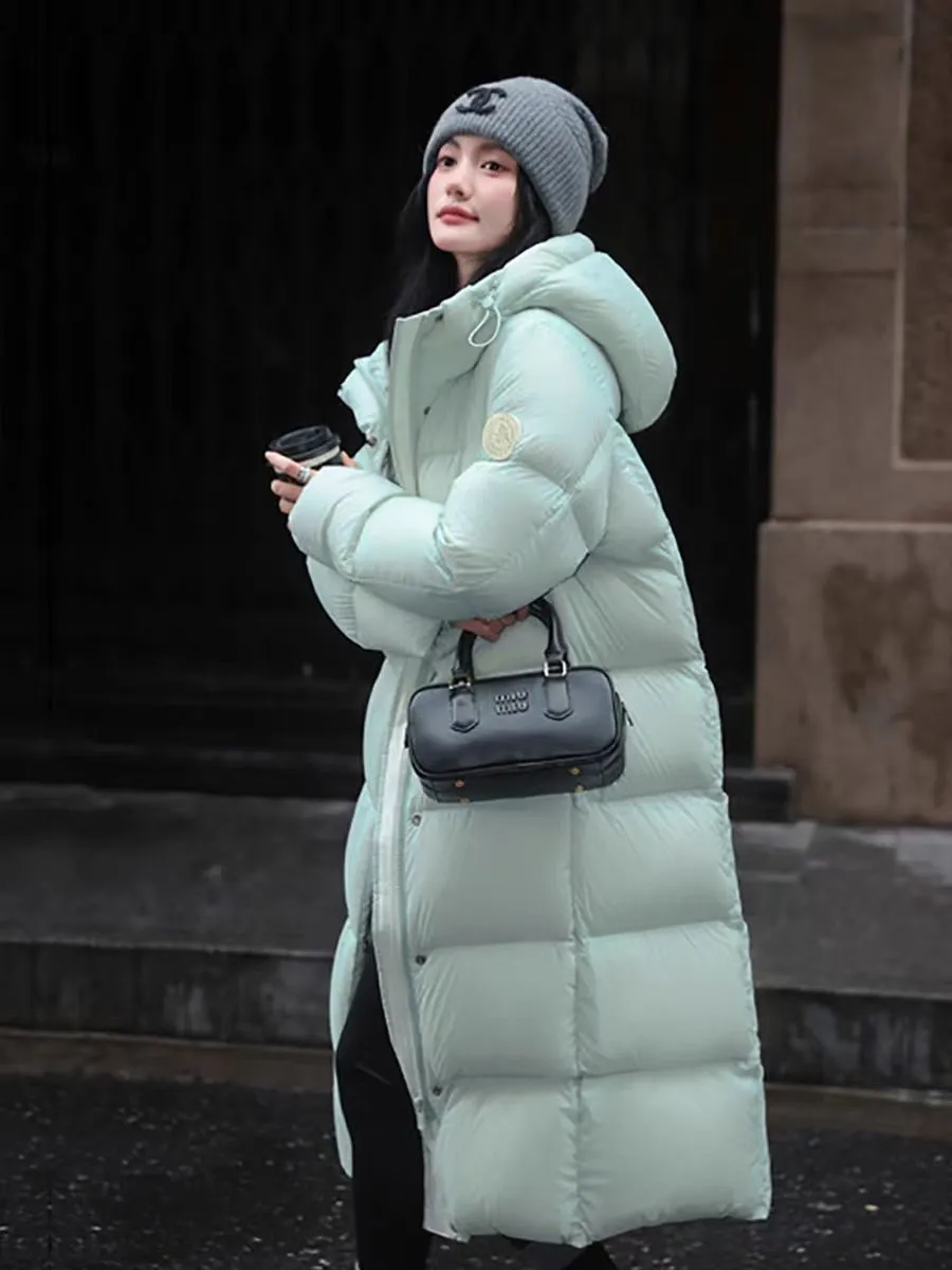 Slim fit over-the-knee down jacket for women, black colour, cotton fibre fabric, long sleeves