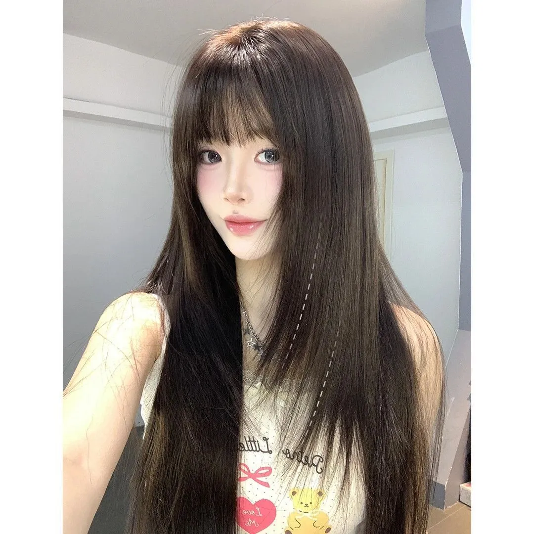 Long straight full-head wig in cold brown colour with high temperature fibre construction