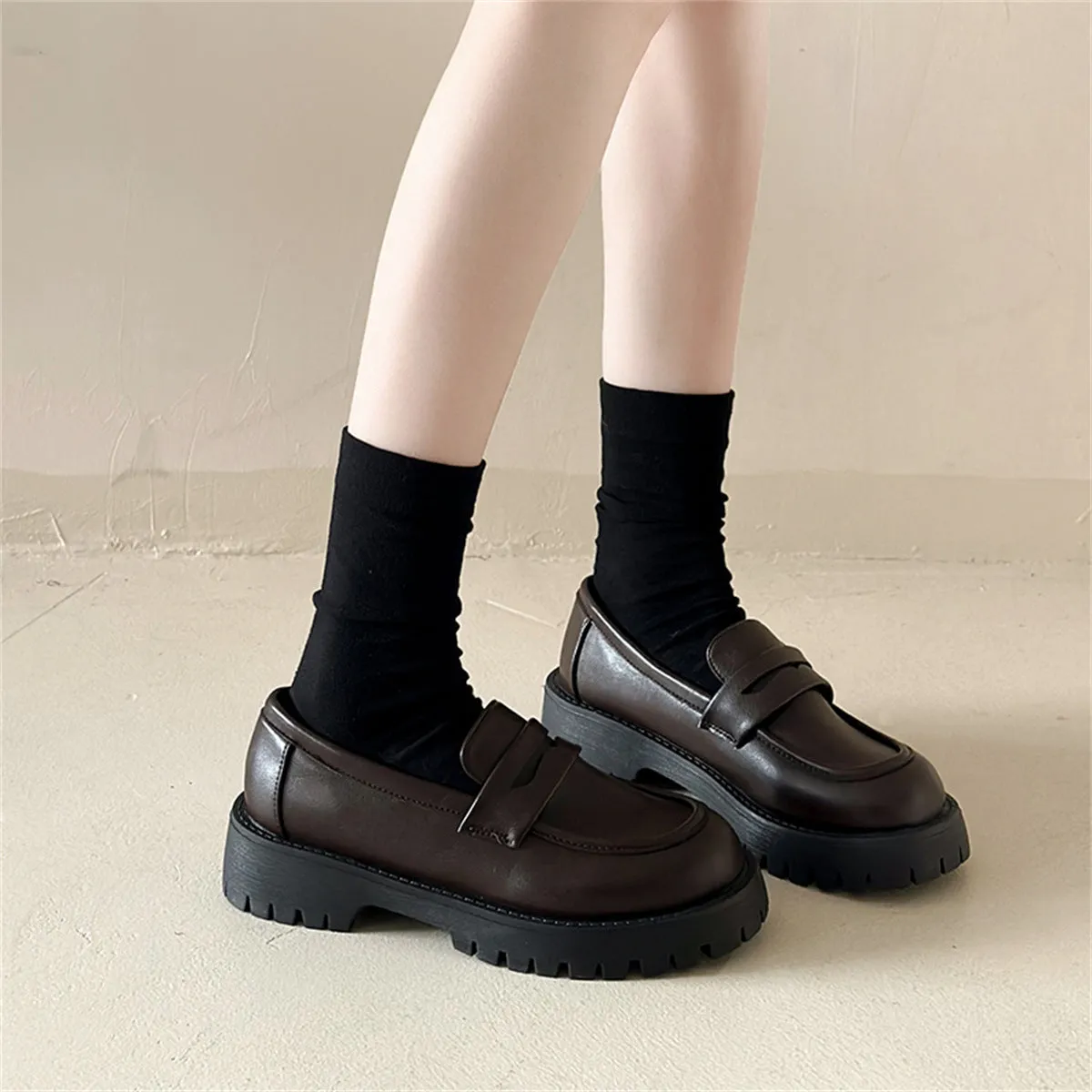Chunky heel platform shoes women low heel round toe PU rubber British style black