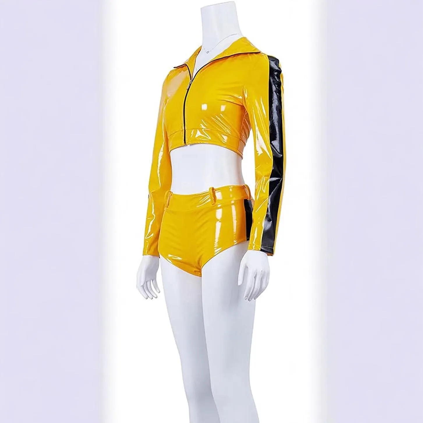 Yellow polyester micro-string dyeing short-sleeved top and shorts two-piece role-playing costume set