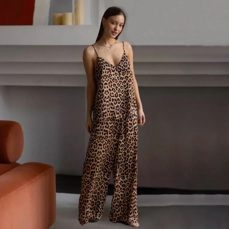 Polyester suspender trousers pyjama suit in navy blue with European American style top and matching trousers on model