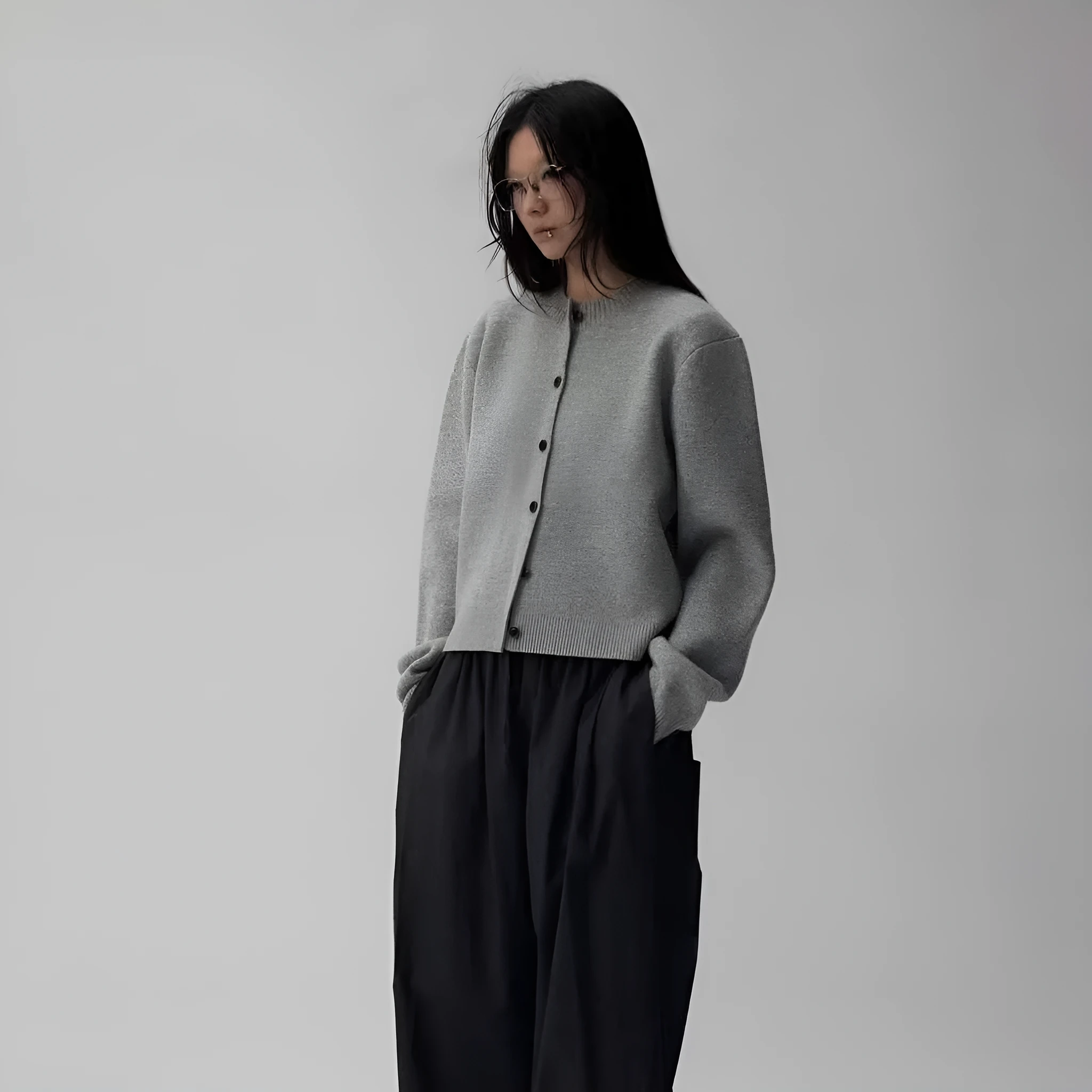 Waist-tight round neck polyester cardigan in solid gray with slim fit for autumn winter