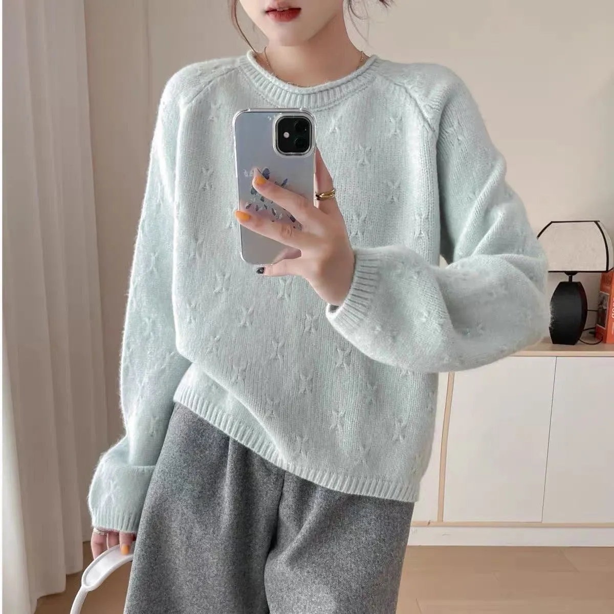 Women's loose fit Ice Silk sweater in gray with flower pattern and curling hem