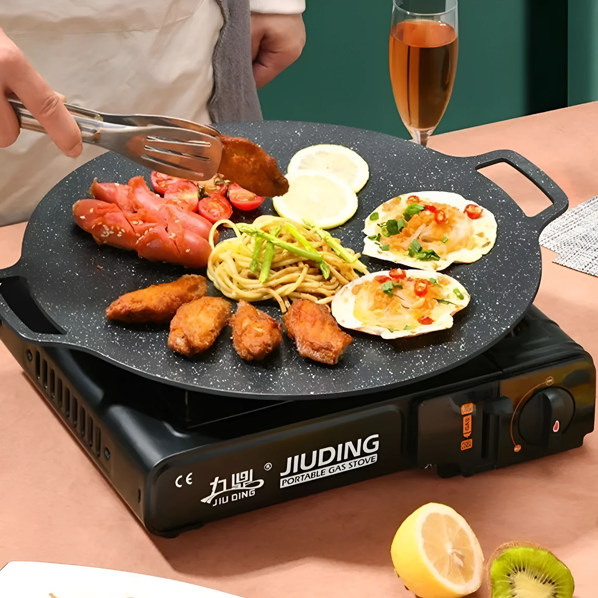 Round iron baking tray with Maifan stone non-stick coating in modern minimalist style