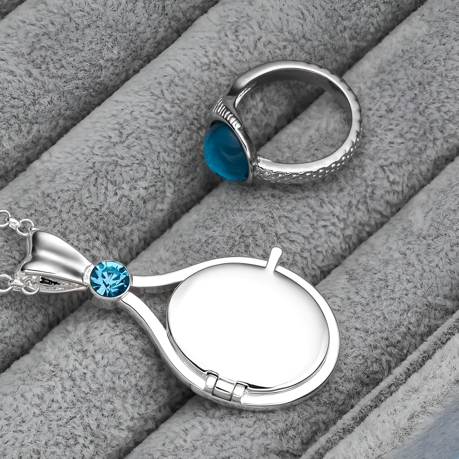 Imitation pearl mermaid ring in classic style, available in sizes No 7, No 8, No 9