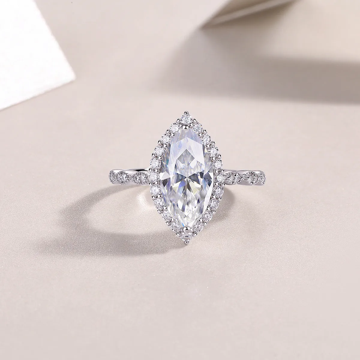 Heartbeat Mirror moissanite wedding ring set in platinum plated S925 silver, horse eye shape, gift box packaging