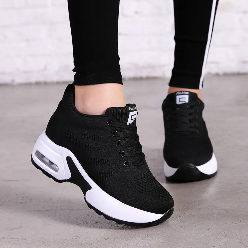 Soft sole mesh height-increasing platform casual shoes in black, side view