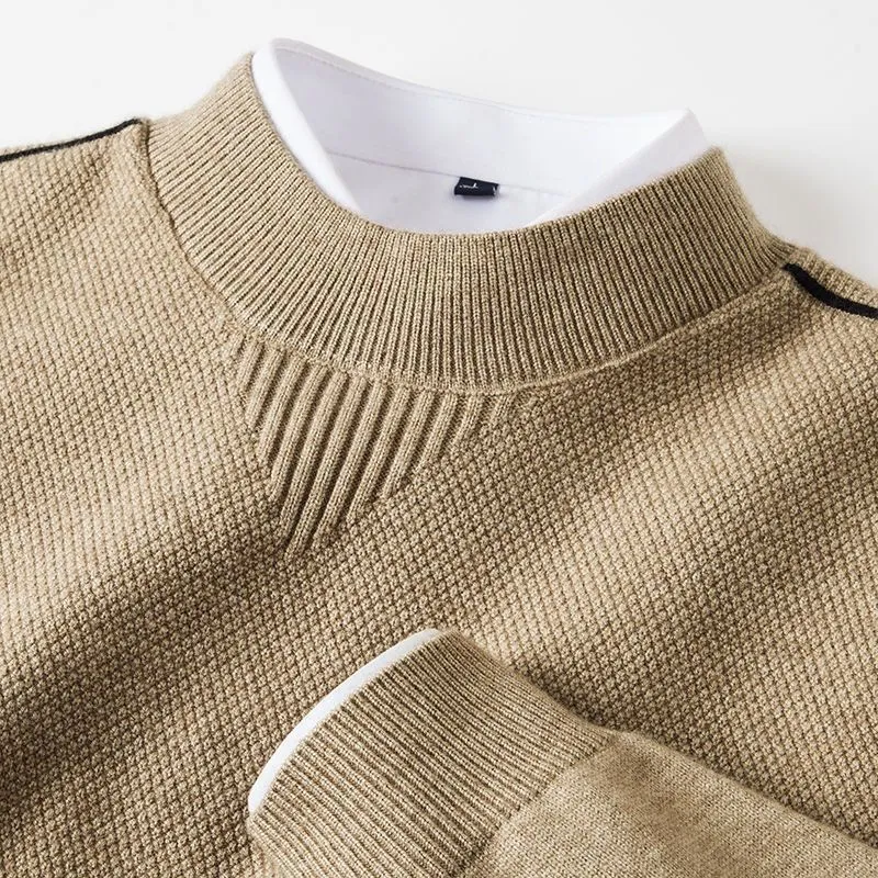 Men's wavy patterned pullover sweater in light green with stand collar and cotton lining