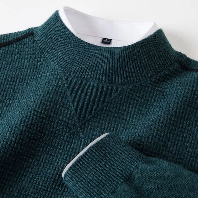 Men's wavy patterned pullover sweater in light green with stand collar and cotton lining