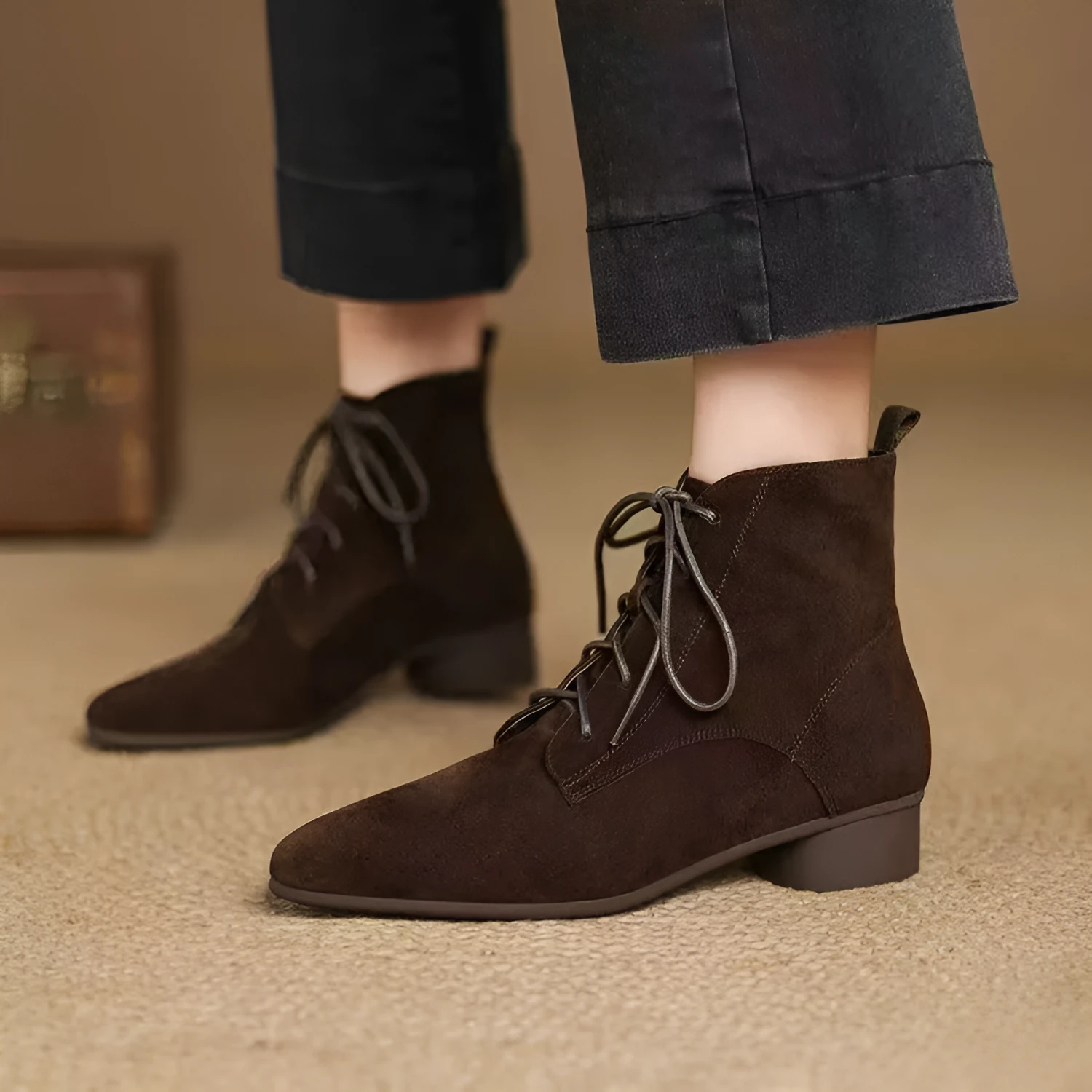 Women's matte brown pointed low-heel ankle boots with block heel and fleece lining