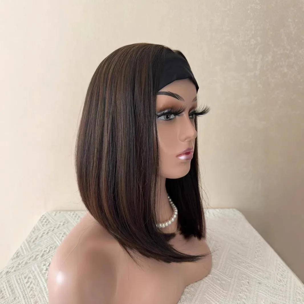 Lady's brown lace wig with inner layer gradient and middle part