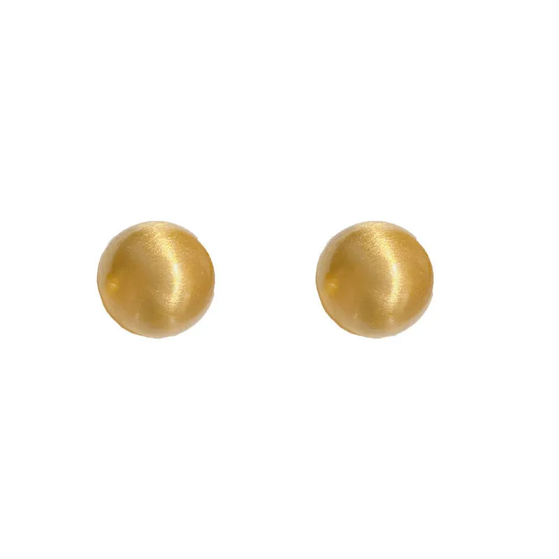 Simple round copper earrings in gold colour with electroplated finish