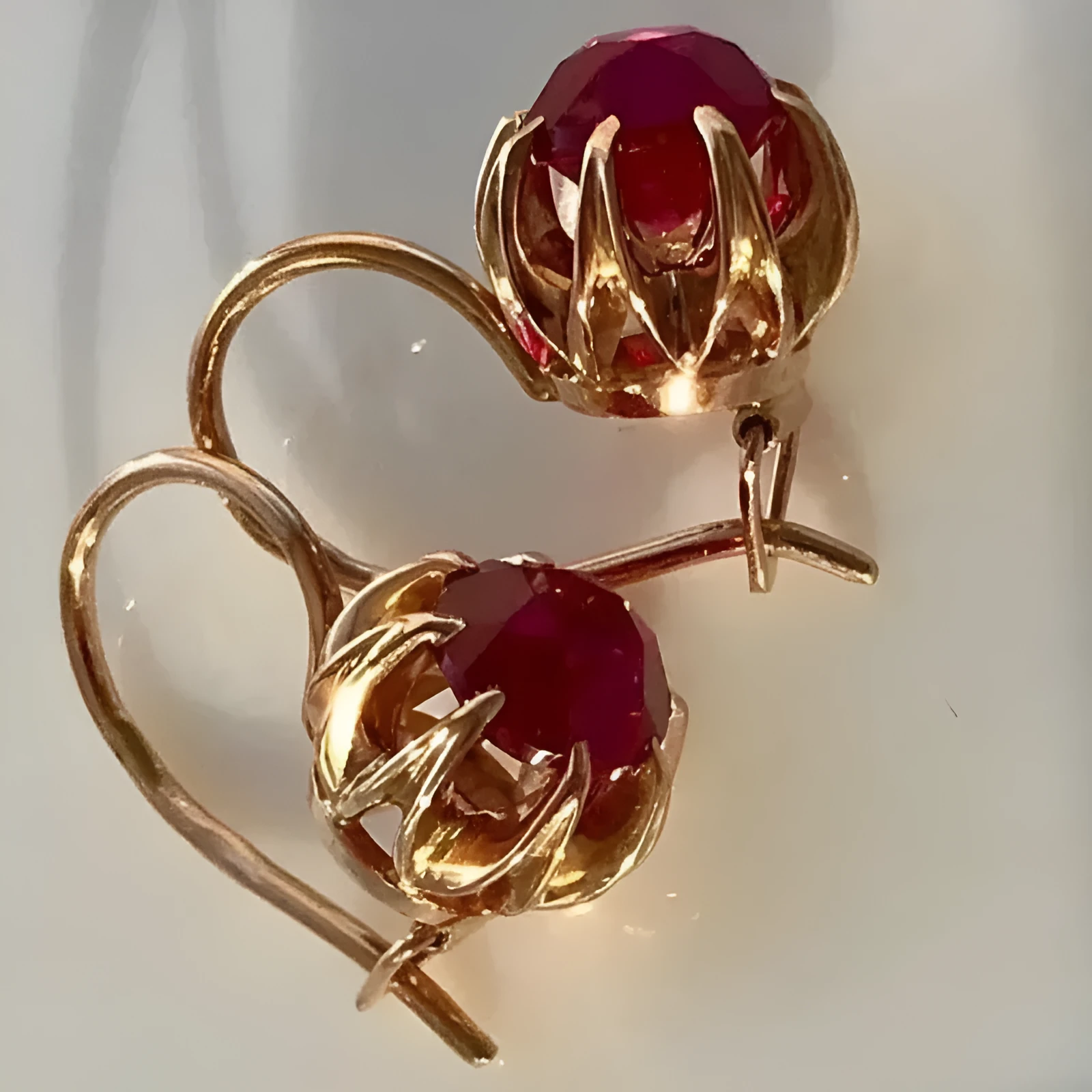 Women's natural freshwater pearl gold-plated red pendant earrings on alloy fitting
