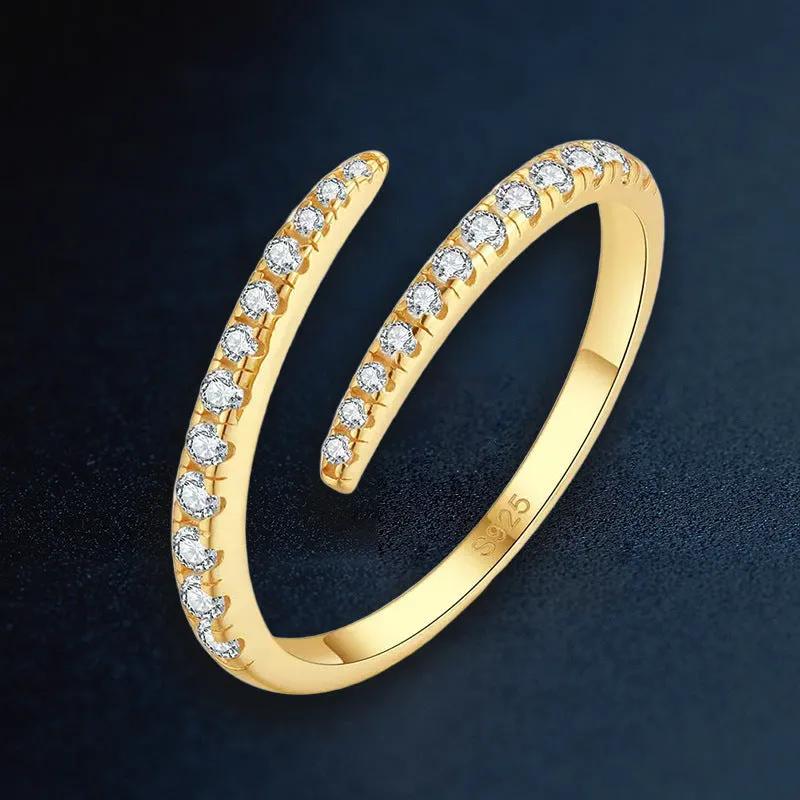 Silver S925 twisted ring with moissanite stone in open adjustable size