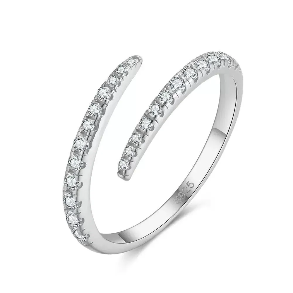 Silver S925 twisted ring with moissanite stone in open adjustable size