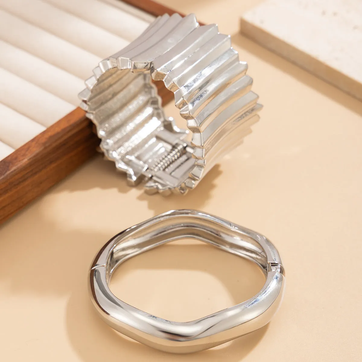 Punk metal texture ellipse pattern wide spring bracelet for women gold finish