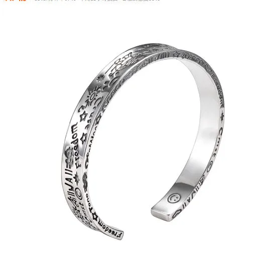 925 sterling silver graffiti bracelet for men with adjustable size and silver finish