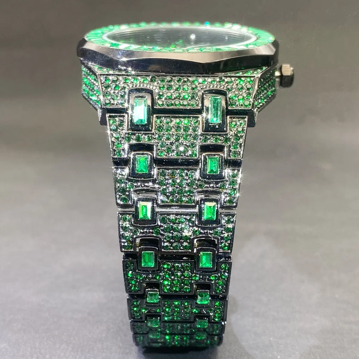 Green full rhinestone hip hop quartz watch for men with alloy case and 13mm thickness