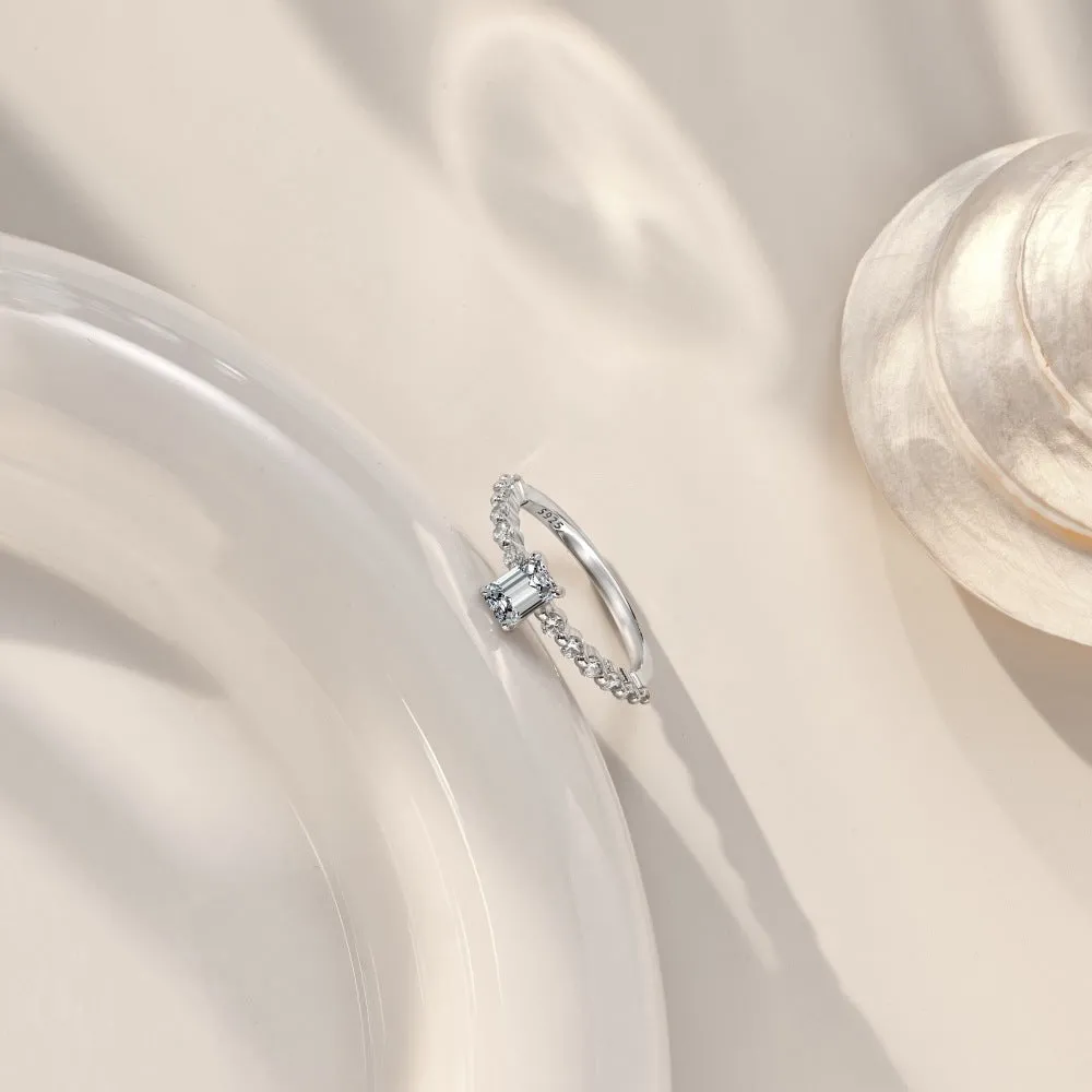 Round diamond ring for women in silver with electroplated white gold colour, size 5 to 9, model DY121108-S-W-WH