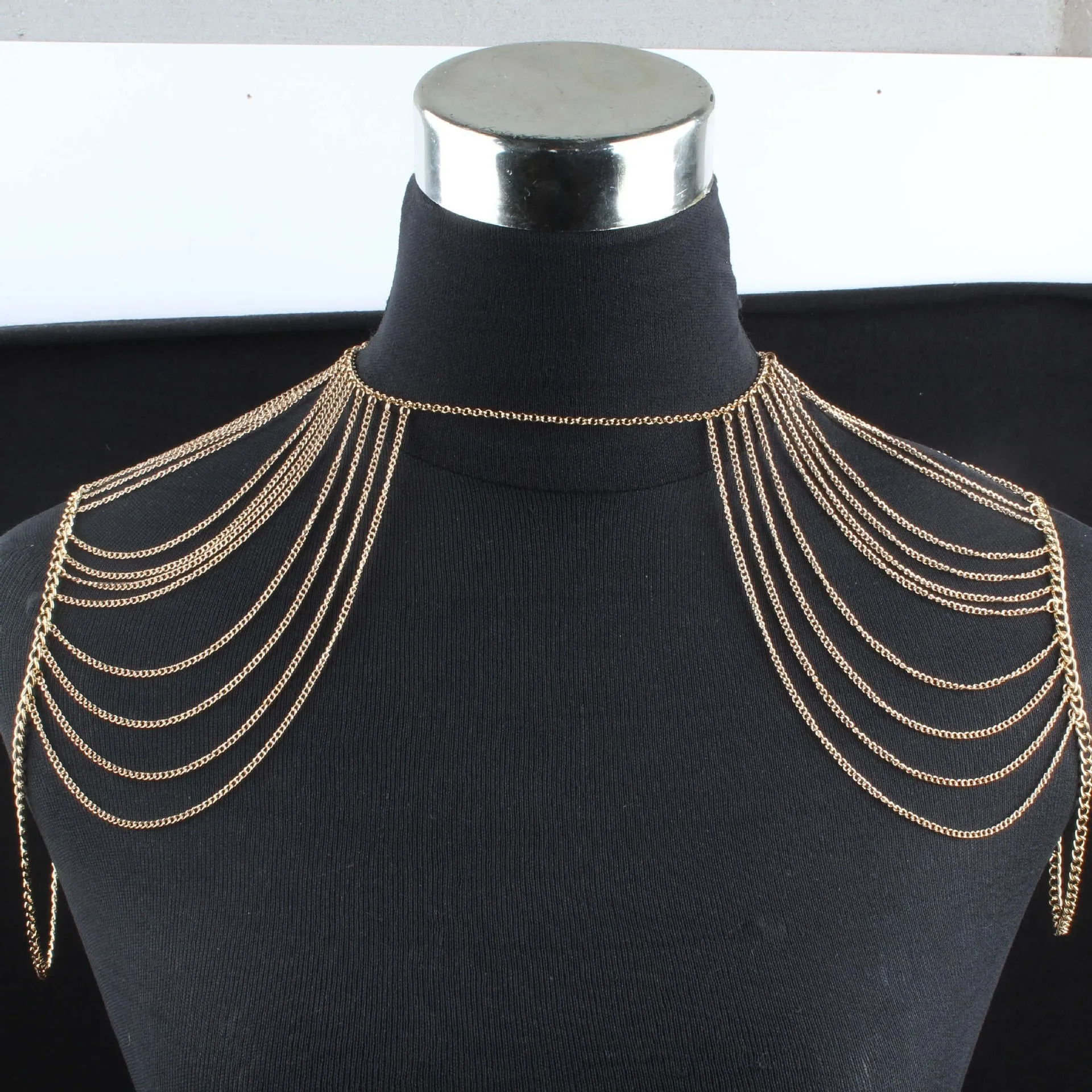 Fashion multi-layer body chain for women in gold and silver alloy shoulder chain jewellery