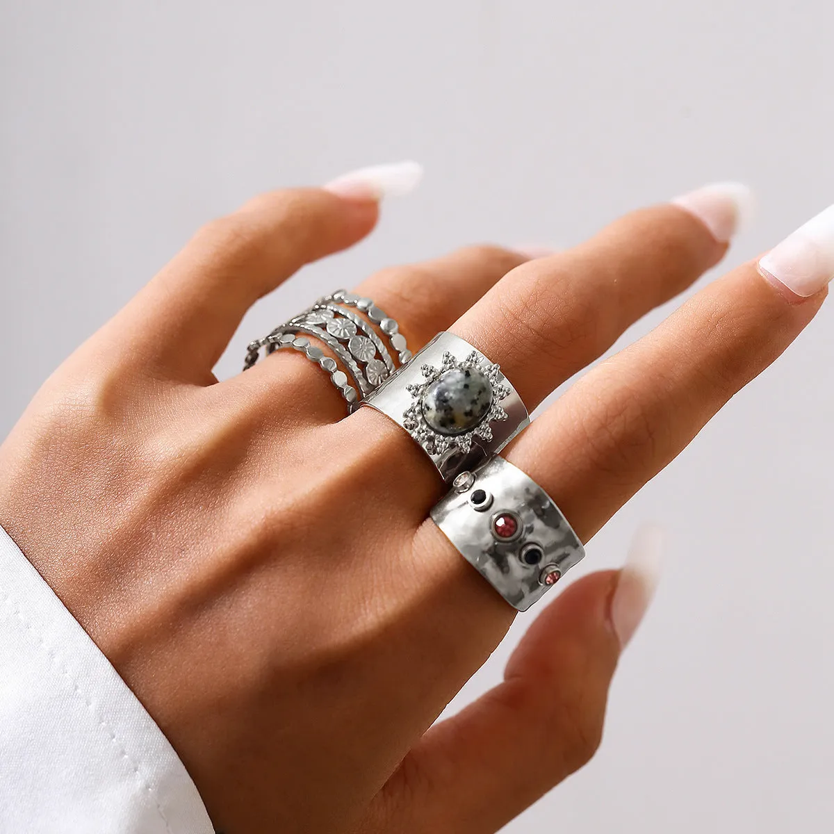 European and American retro micro-inlaid wide face ring set for women in light gold, open mouth alloy construction